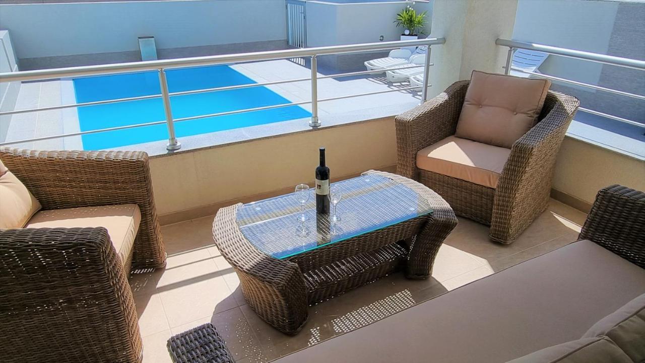 Apartments Le Mare - Pool, Sandstrand, Meerblick, W-Lan, Grill Privlaka  Bagian luar foto